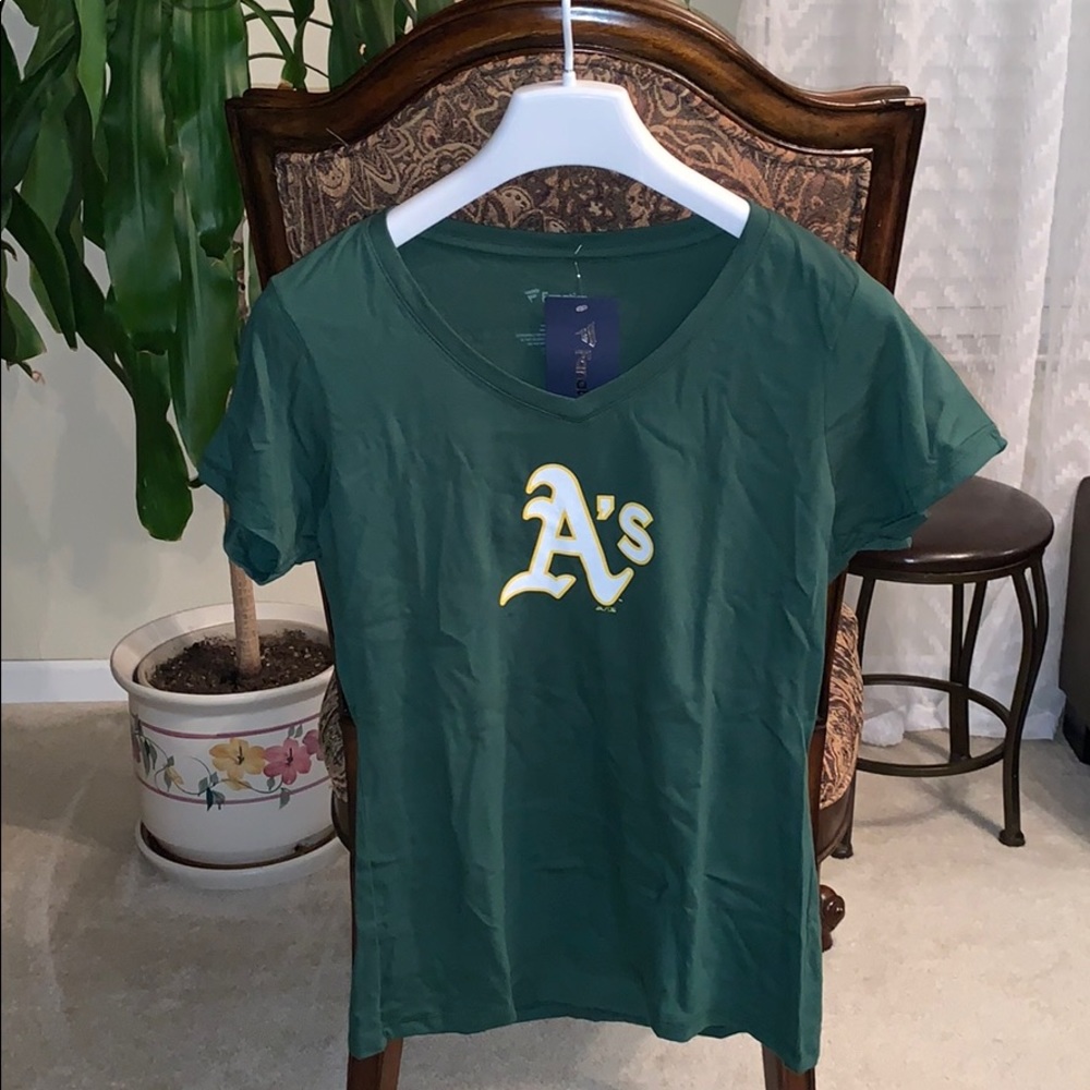 Oakland Athletics fan tee